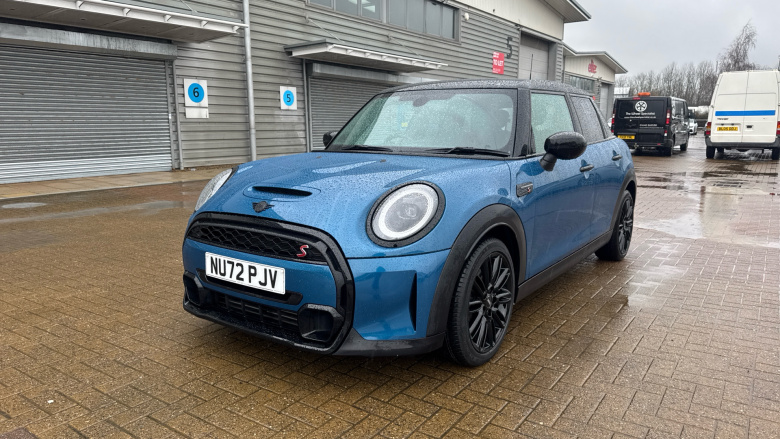 MINI Hatchback 2.0 Cooper S Exclusive 5dr Auto [Comfort/Nav Pack] Petrol Hatchback